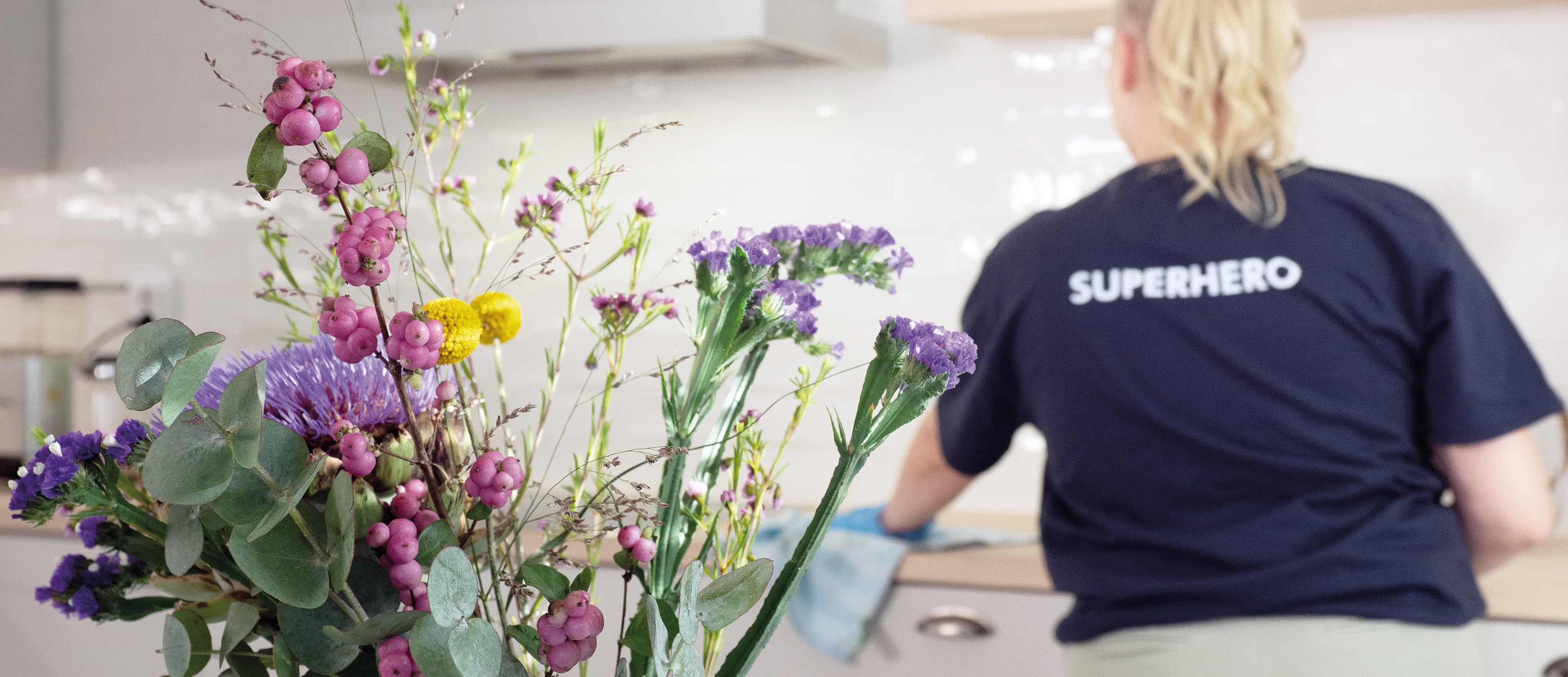 Freska erbjuder miljömärkt och Svanenmärkt hemstädning till ett fast pris och med 100% nöjd-kund-garanti